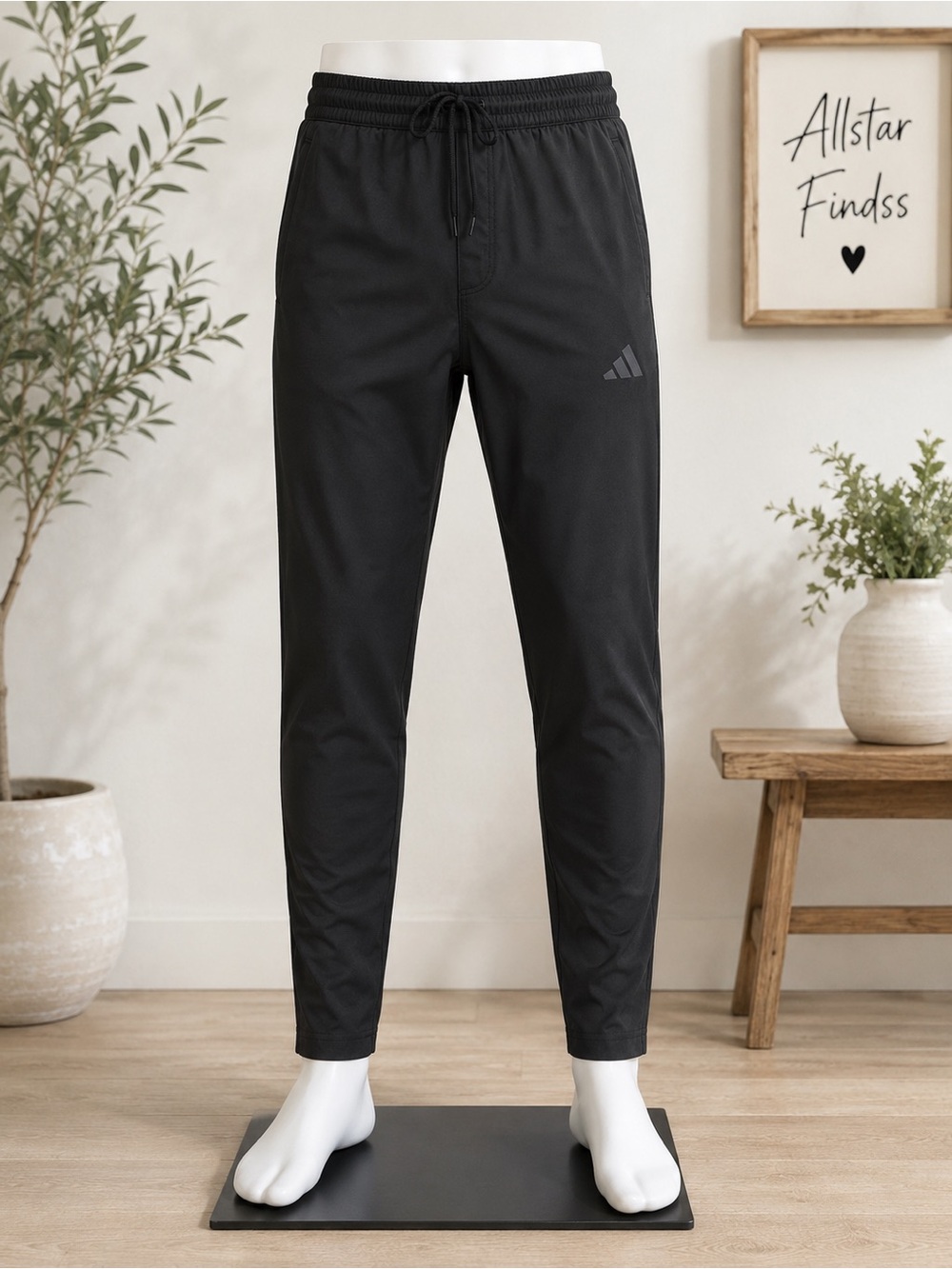 adidas Men’s Black Tapered Training Pants Joggers Drawstring Size M